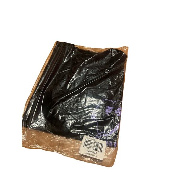 Pleasures Volume T Shirt! Black & Purple Woman. Size Medium - Picture 3 of 3
